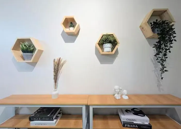 Apartamento Cozy Garden View Near Airport Wfh Netflix