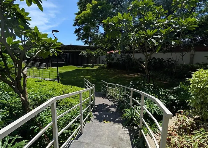 Apartamento Cozy Garden View Near Airport Wfh Netflix